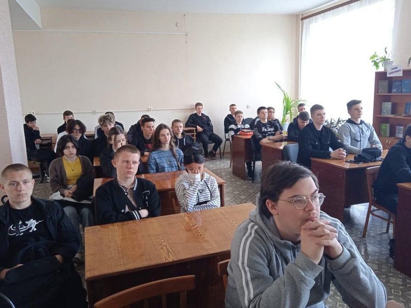 Сегодня прошло заключительное профориентационное занятие в рамках внеурочного занятия Мои горизонты: " Моё будущее - моя страна". Фото 1