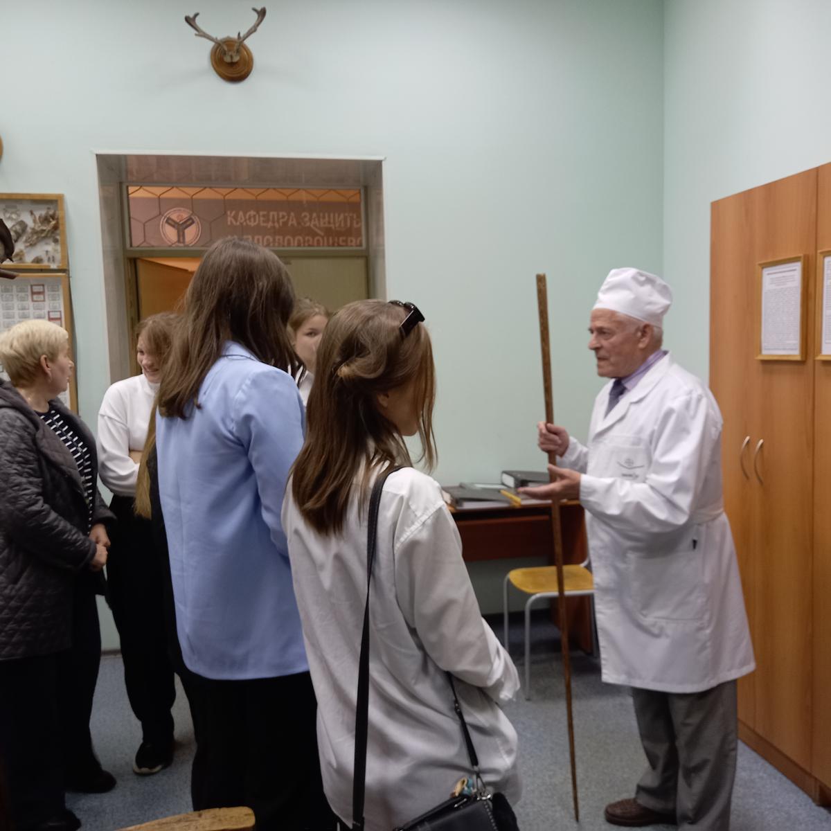 Профориентационная работа на кафедре "Защита растений и плодоовощеводство Фото 2