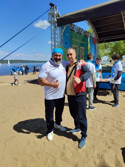 Экологи помогли подготовить городской пляж к новому сезону Фото 3