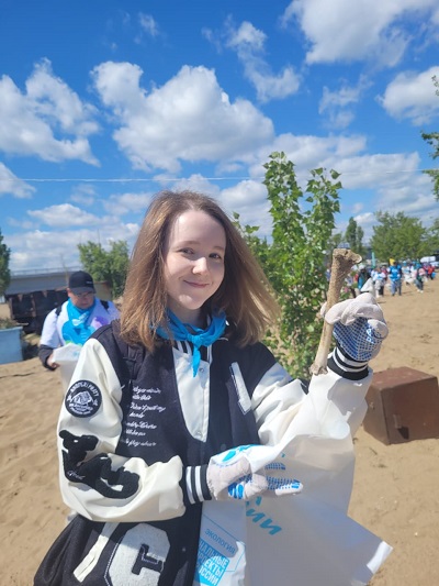 Экологи помогли подготовить городской пляж к новому сезону Фото 4