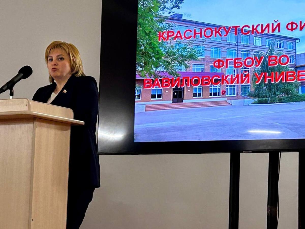 Краснокутским школьникам рассказали о преимуществах университета Фото 1