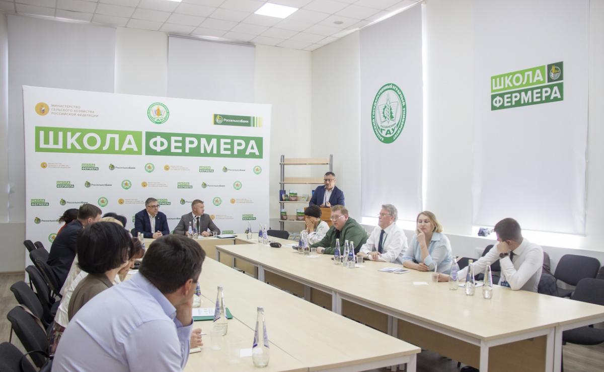 В Казани обсудили развитие молодежной политики Фото 1