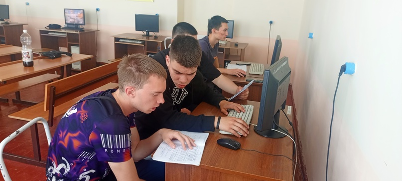 Отработка навыков студентов на учебной практике Фото 1