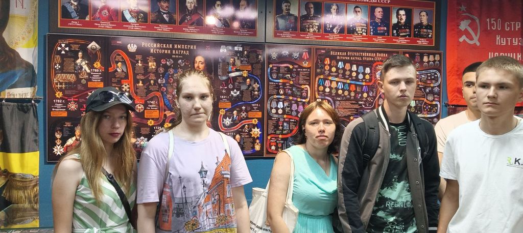 Экскурсия в МБУК «Пугачевский краеведческий музей им. К.И. Журавлева» Час истории «Россия – Родина моя!» Фото 6