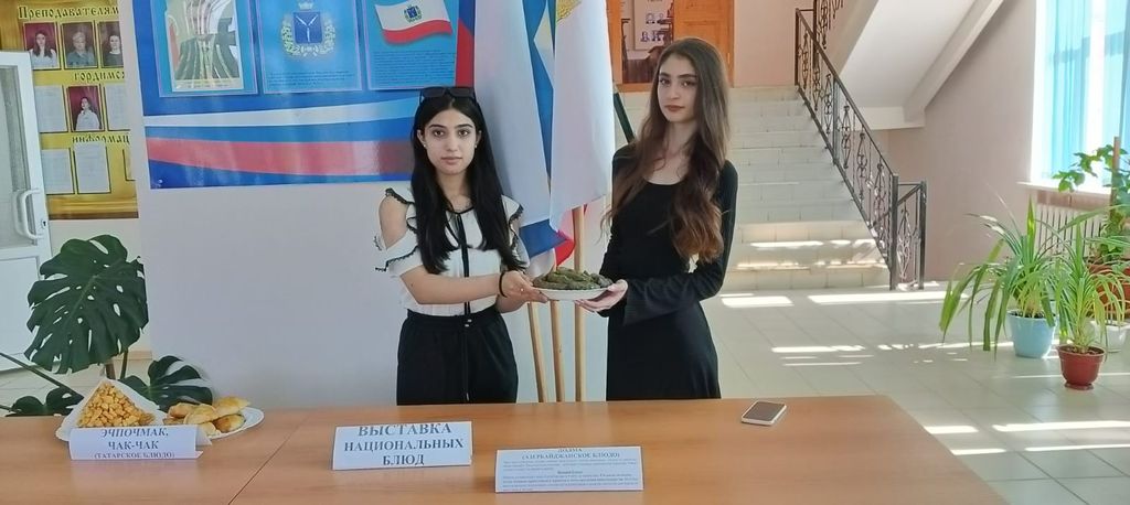Выставка национальных блюд как символ единения народов России Фото 6