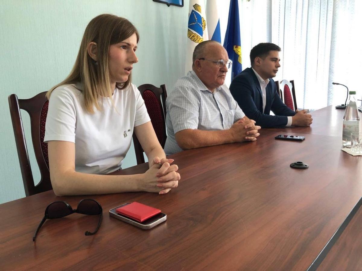 Тур для детей-сирот в город Ершов совместно с депутатом Саратовской областной Думы Фото 2