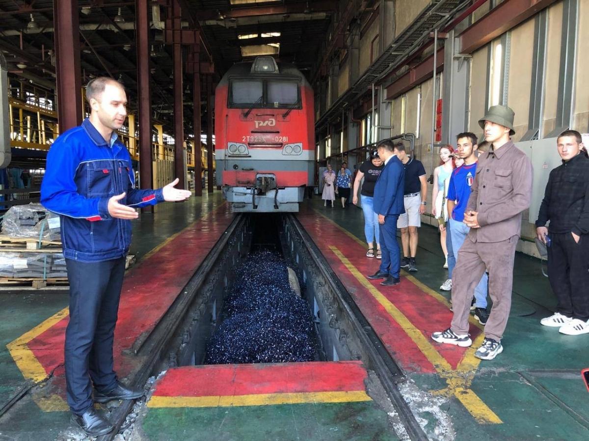 Тур для детей-сирот в город Ершов совместно с депутатом Саратовской областной Думы Фото 8