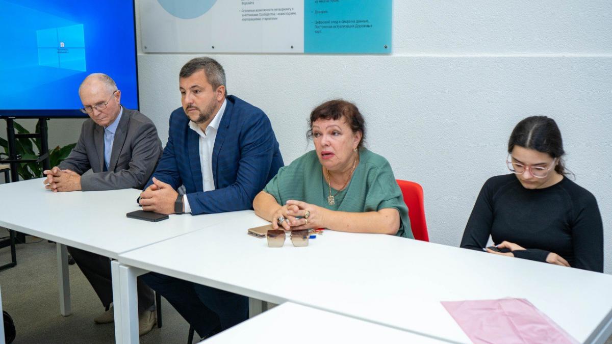 Представление проекта в "Точке креатива" Фото 3