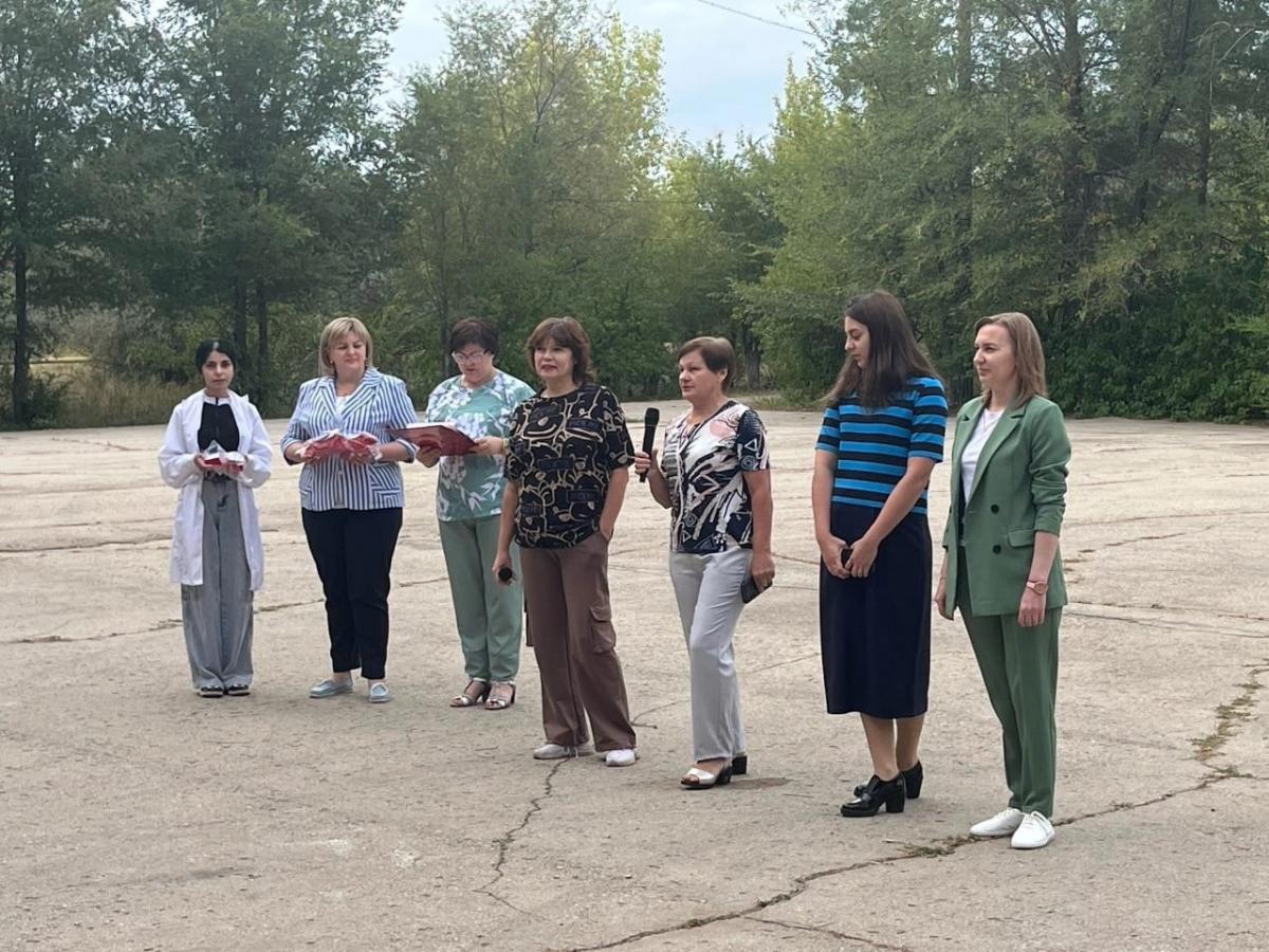 09.09.2024 года в Краснокутском зооветеринарном техникуме состоялось Посвящение в студенты и выдача студенческих билетов. Фото 3 09.09.2024 года в Краснокутском зооветеринарном техникуме состоялось Посвящение в студенты и выдача студенческих билетов. Фото 3