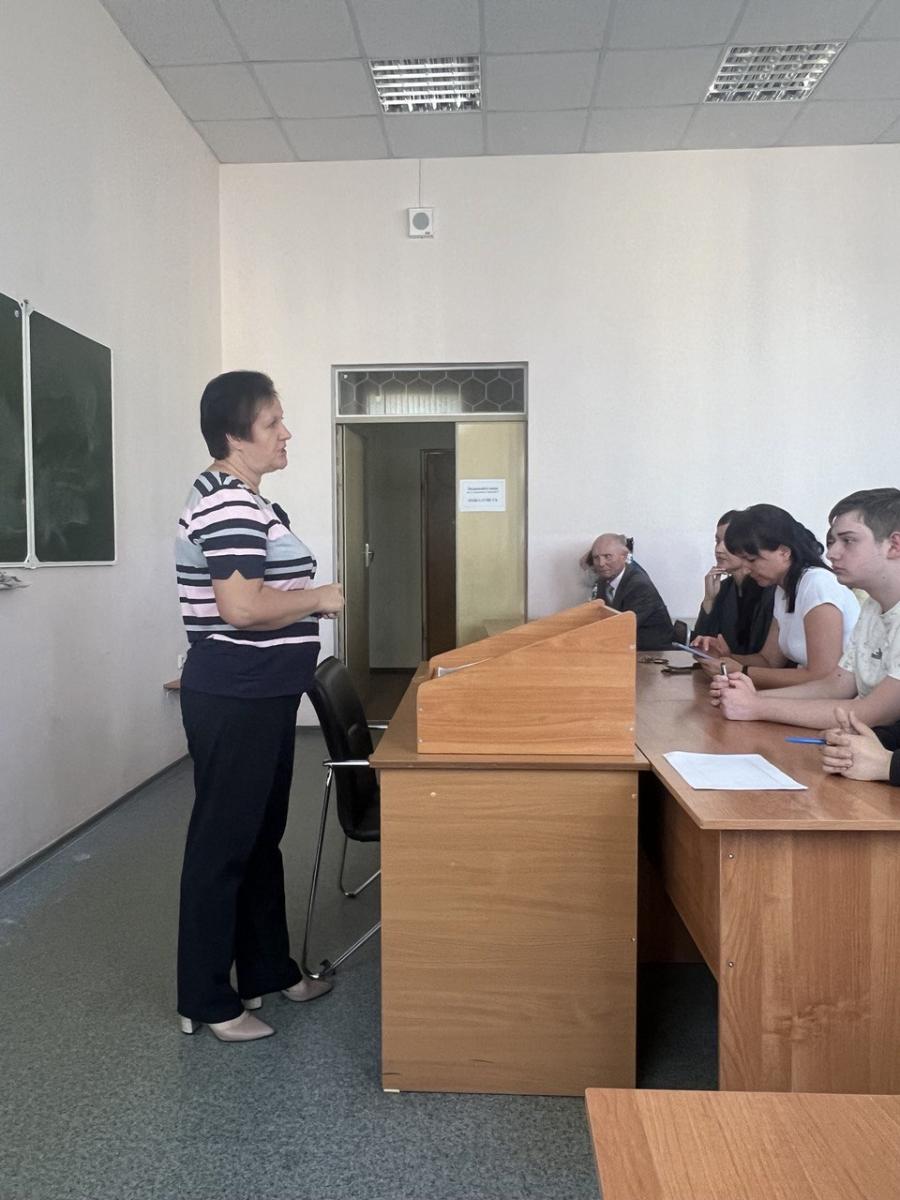 Занятие по знанию и соблюдению Правил дорожного движения в РФ, недопущению дорожно-транспортных происшествий в том числе на территории муниципального образования «Город Саратов» Фото 2 Занятие по знанию и соблюдению Правил дорожного движения в РФ, недопущению дорожно-транспортных происшествий в том числе на территории муниципального образования «Город Саратов» Фото 2