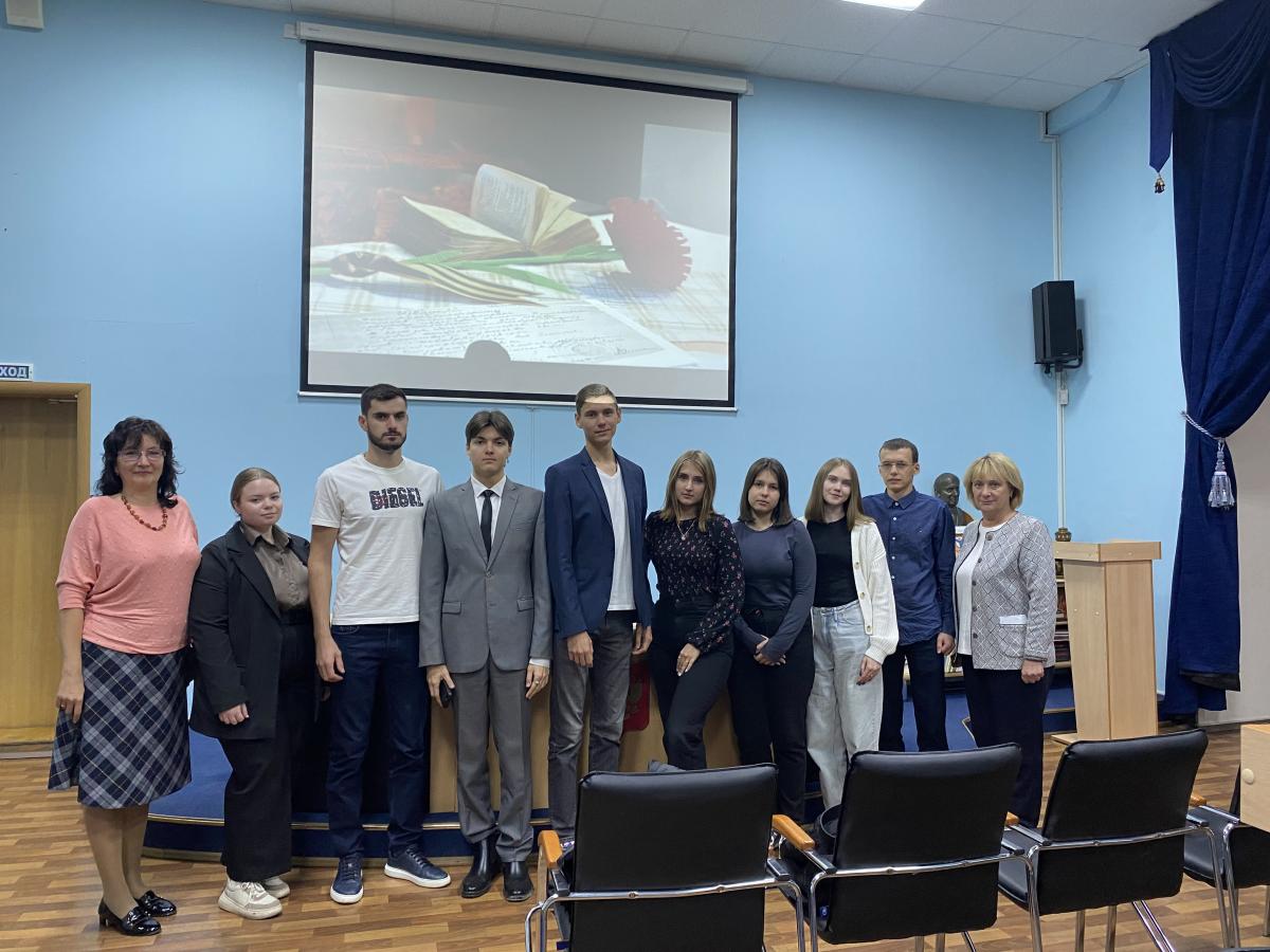 Вечер памяти в музее истории «Учителями славится Россия» ко Дню учителя, к 80-летию Победы в Великой Отечественной войне Фото 6 Вечер памяти в музее истории «Учителями славится Россия» ко Дню учителя, к 80-летию Победы в Великой Отечественной войне Фото 6