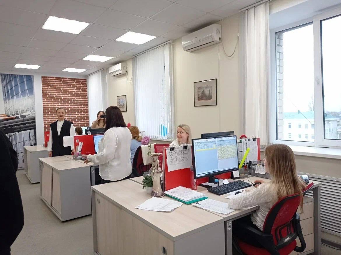 Экскурсия в Приволжский региональный общий центр обслуживания - структурное подразделение Центра корпоративного учета и отчетности "Желдоручет" - филиала ОАО "РЖД" Фото 9 Экскурсия в Приволжский региональный общий центр обслуживания - структурное подразделение Центра корпоративного учета и отчетности "Желдоручет" - филиала ОАО "РЖД" Фото 9