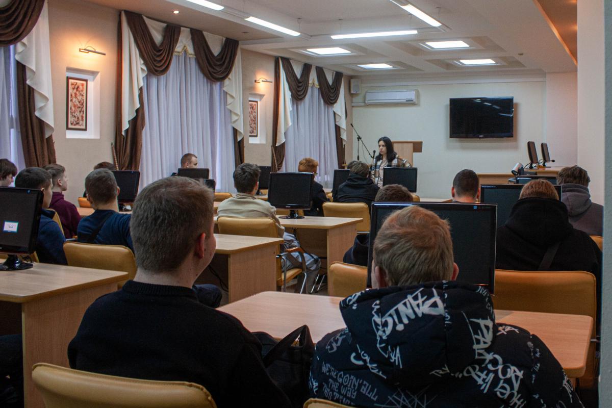 Встреча обучающихся первого курса кафедры "Техническое обеспечение АПК" с руководством института Фото 9
