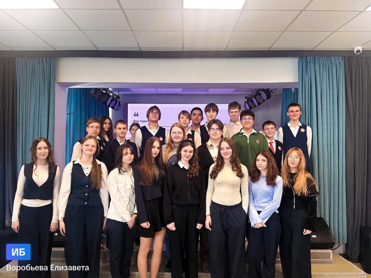 Представители студенческого совета института биотехнологии – организаторы интеллектуальной игры для будущих абитуриентов