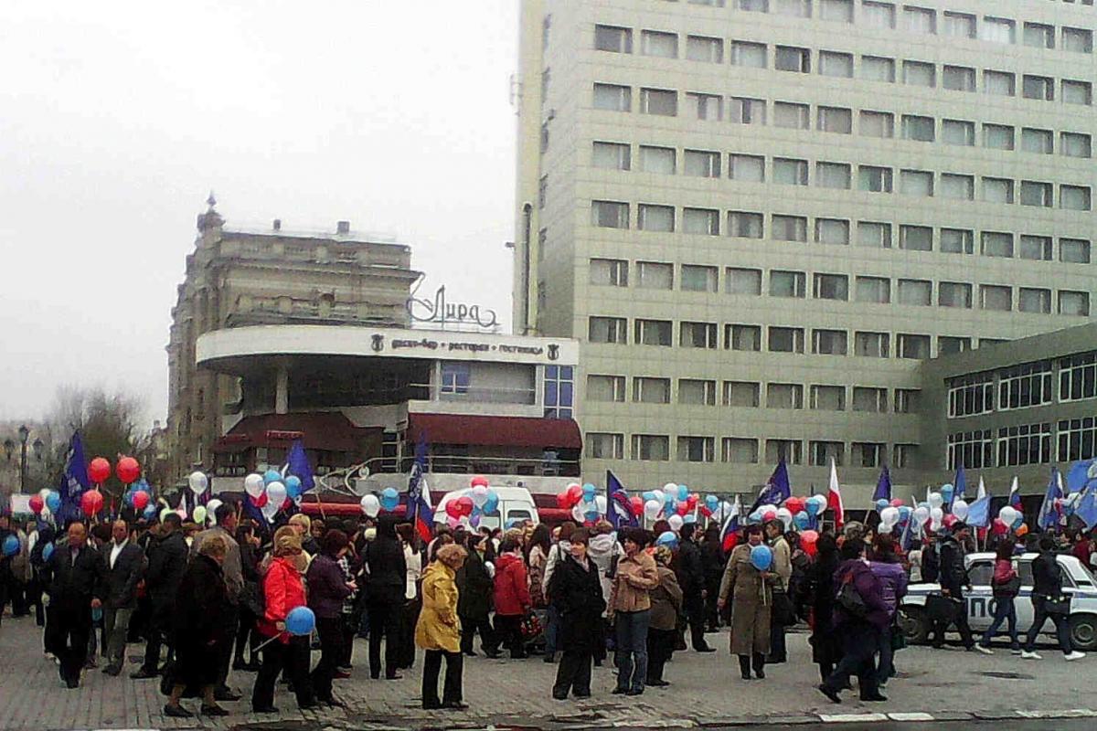 Факультет пищевых технологий и товароведения на празднике Весны и Труда Фото 1