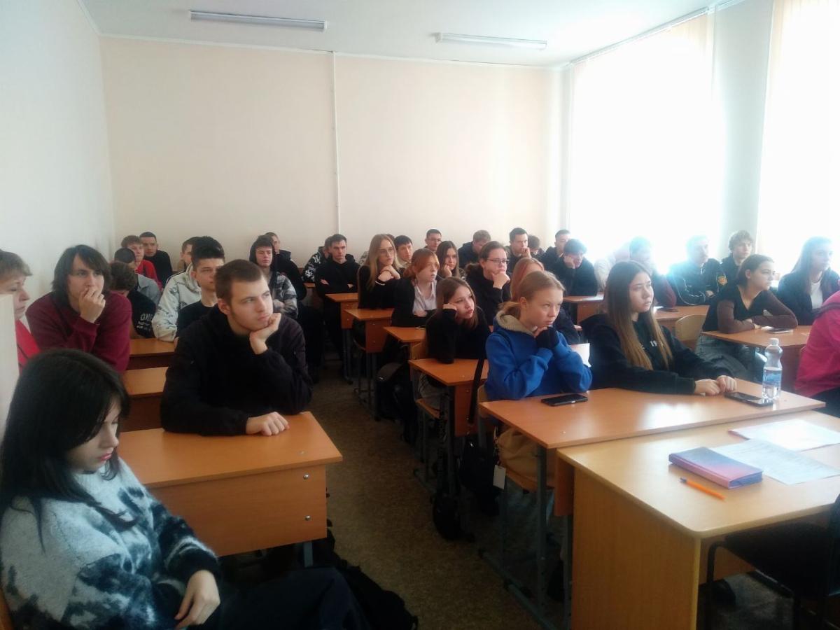 Встреча обучающихся с делегатами Молодежного общественного собрания Фото 1