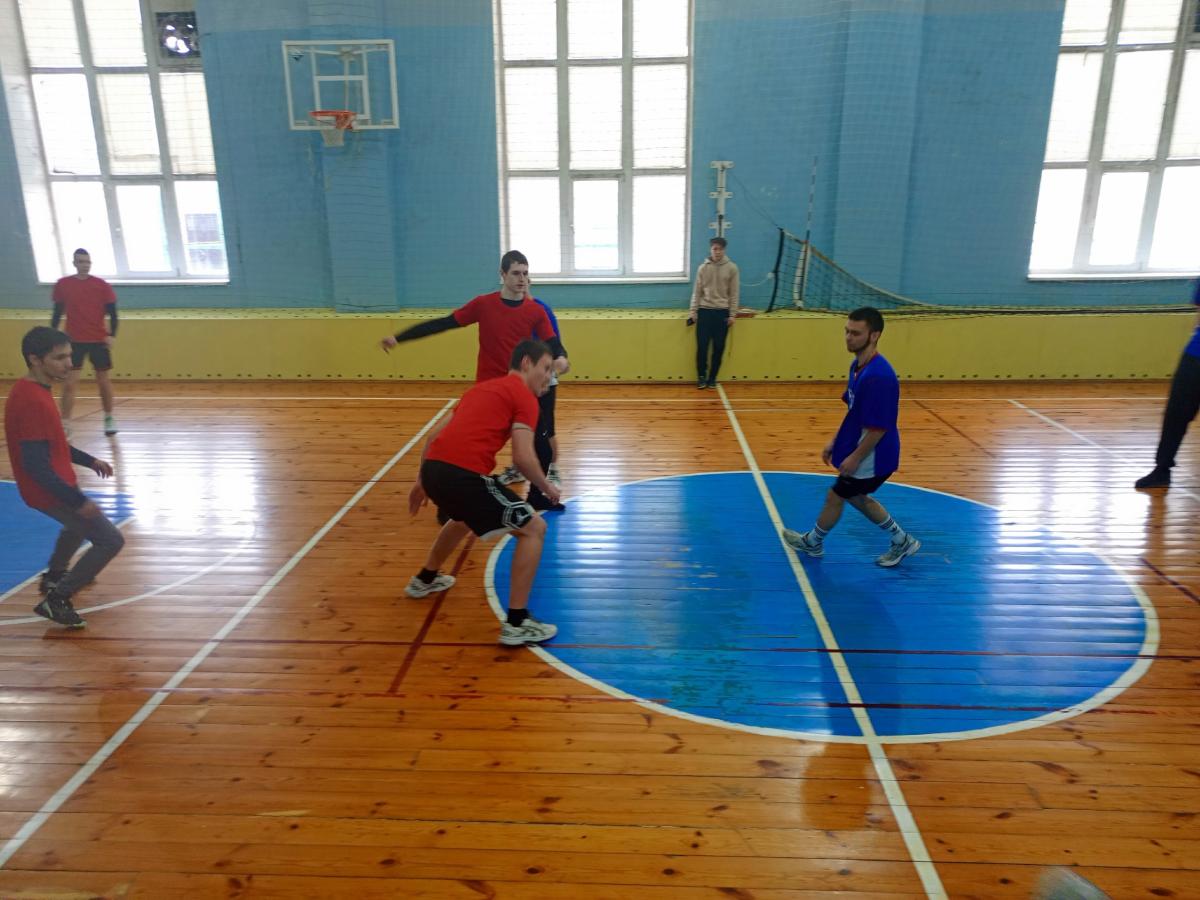 Турнир по мини-футболу под названием «Удачи, дружбы, побед!» в рамках деловой программы III регионального этапа Чемпионата по профессиональному мастерству «Профессионалы» Саратовской области Фото 2 Турнир по мини-футболу под названием «Удачи, дружбы, побед!» в рамках деловой программы III регионального этапа Чемпионата по профессиональному мастерству «Профессионалы» Саратовской области Фото 2
