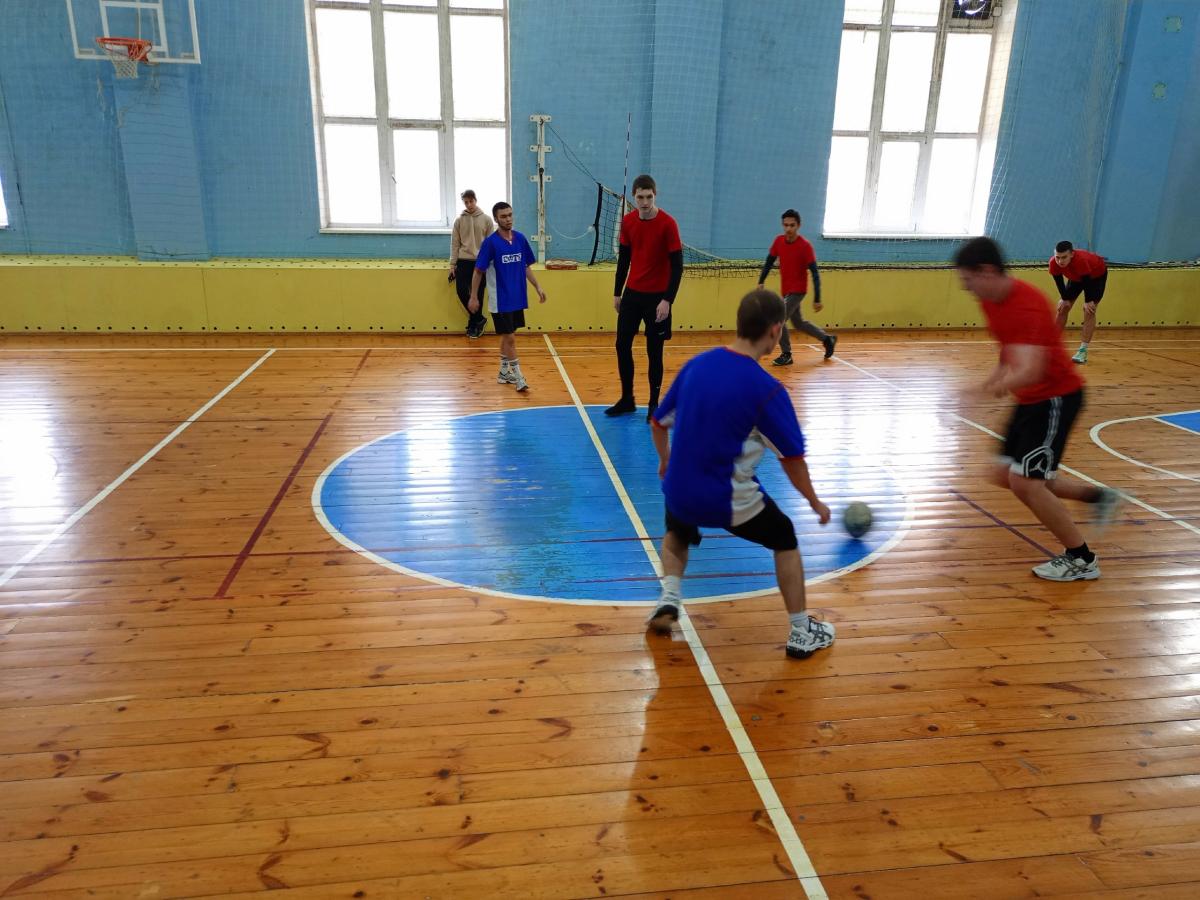 Турнир по мини-футболу под названием «Удачи, дружбы, побед!» в рамках деловой программы III регионального этапа Чемпионата по профессиональному мастерству «Профессионалы» Саратовской области Фото 8 Турнир по мини-футболу под названием «Удачи, дружбы, побед!» в рамках деловой программы III регионального этапа Чемпионата по профессиональному мастерству «Профессионалы» Саратовской области Фото 8