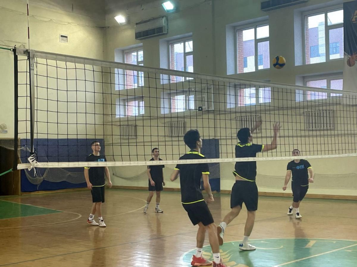 Турнир по волейболу «О, спорт - ты жизнь!» Фото 1