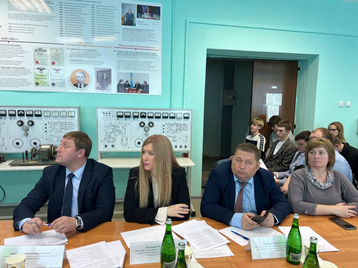 Обучающиеся ФТК приняли участие в студенческой конференции Вавиловского университета Фото 2