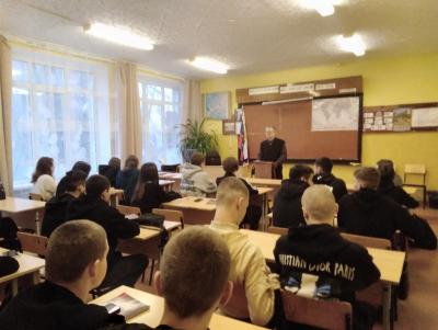 Классный час, посвящённый годовщине присоединения полуострова Крым к России.