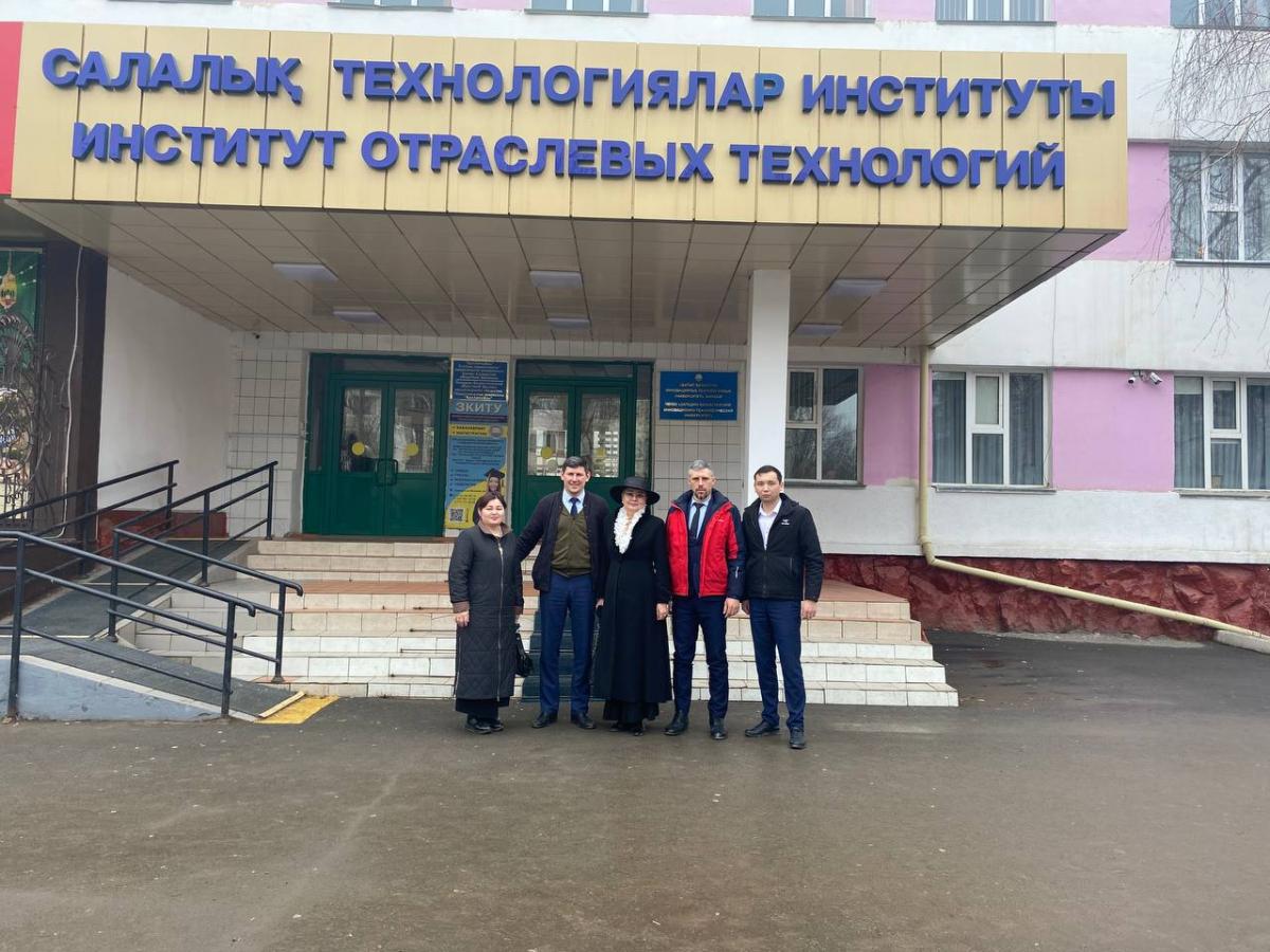 Международное взаимодействие института инженерии и робототехники ФГБОУ ВО Вавиловский университет и Западно-Казахстанского инновационно-технологического университета Фото 1 Международное взаимодействие института инженерии и робототехники ФГБОУ ВО Вавиловский университет и Западно-Казахстанского инновационно-технологического университета Фото 1