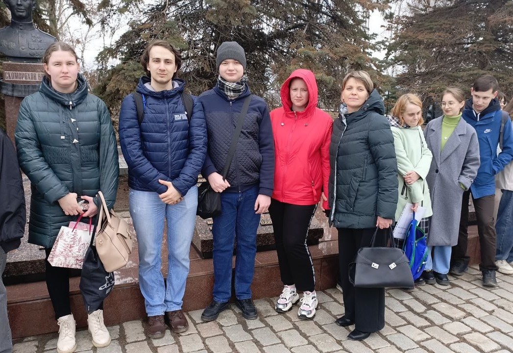 Участие в патриотическом мероприятии, посвященном Дню воссоединения Крыма и Севастополя с Россией Фото 6