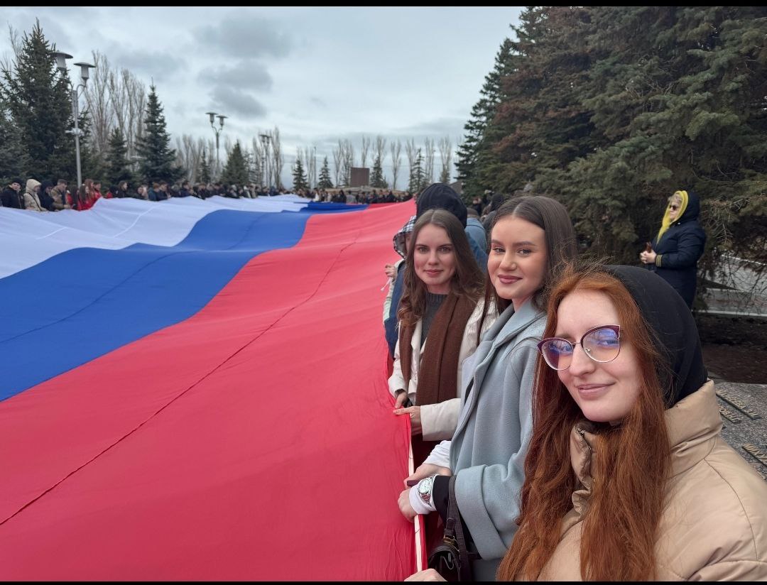 Участие в патриотическом мероприятии, посвященном Дню воссоединения Крыма и Севастополя с Россией Фото 8