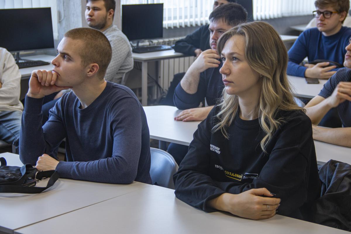 Студенты института инженерии и робототехники приняли участие в Дне «ЭкоНивы» Фото 1