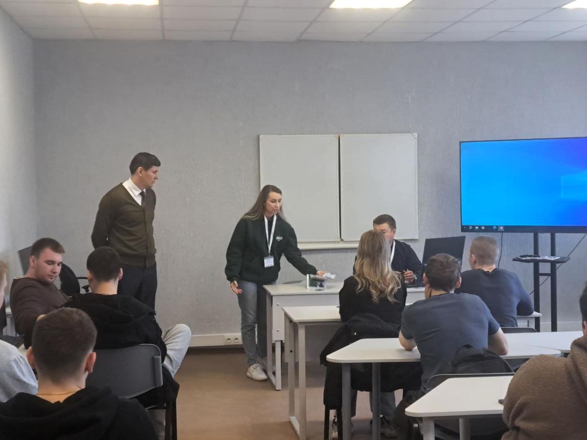 Студенты института инженерии и робототехники приняли участие в Дне «ЭкоНивы» Фото 5