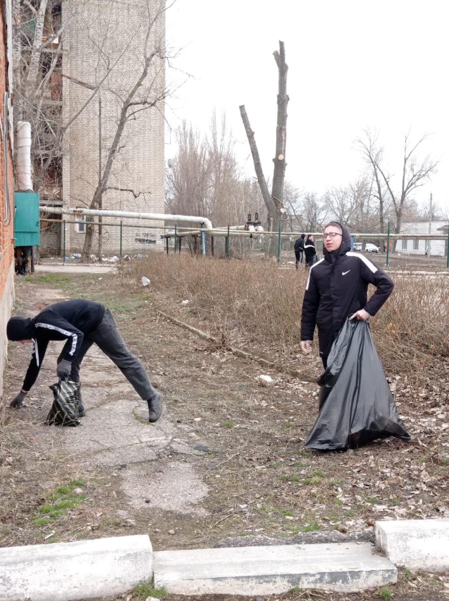 Весенний субботник Фото 1
