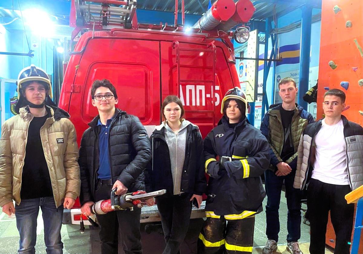 Школьники Екатериновского района посетили с экскурсией Вавиловский университет
