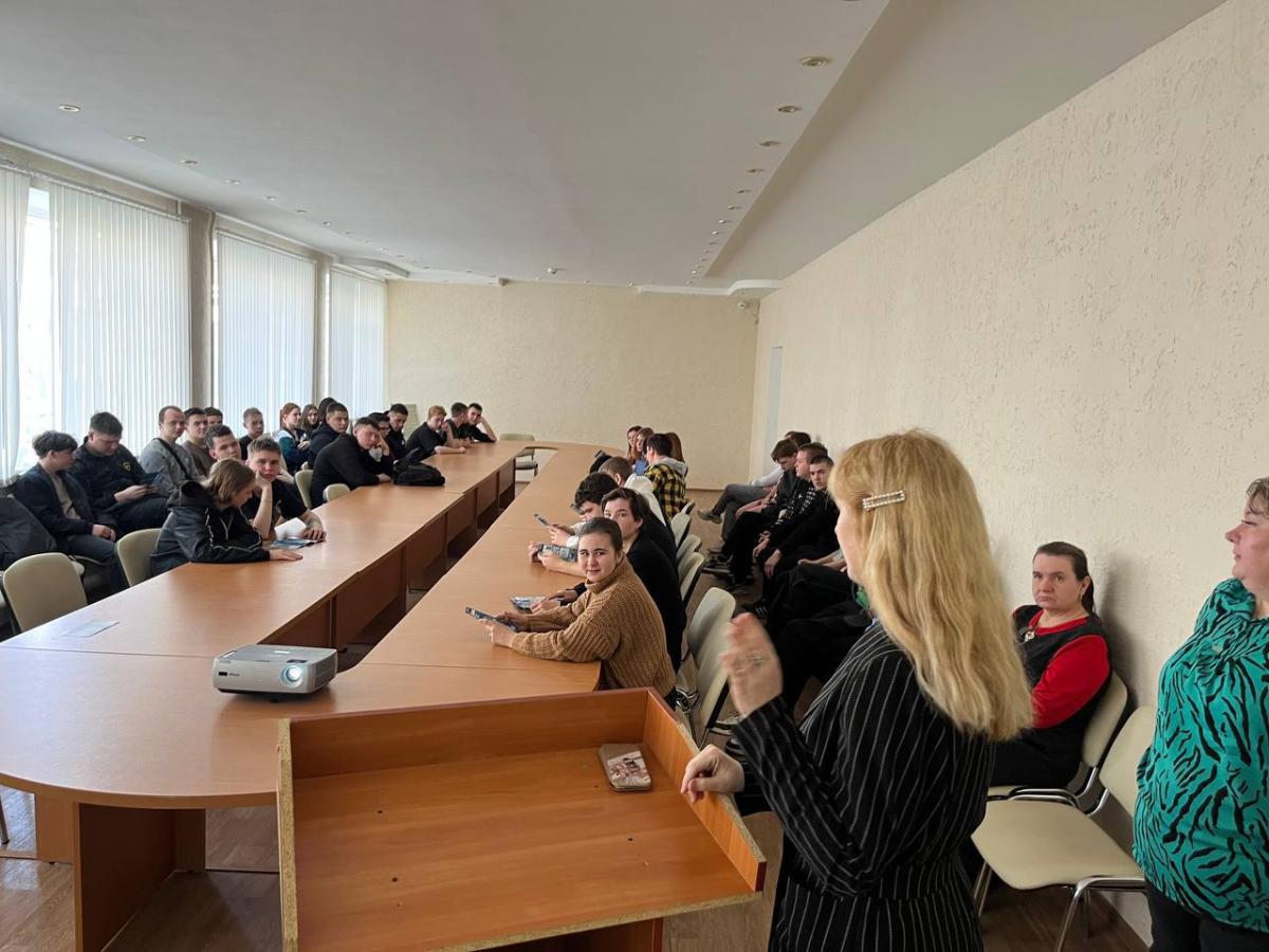 Профориентационная встреча со студентами ГАПОУ СО «Вольский технологический колледж» Фото 1