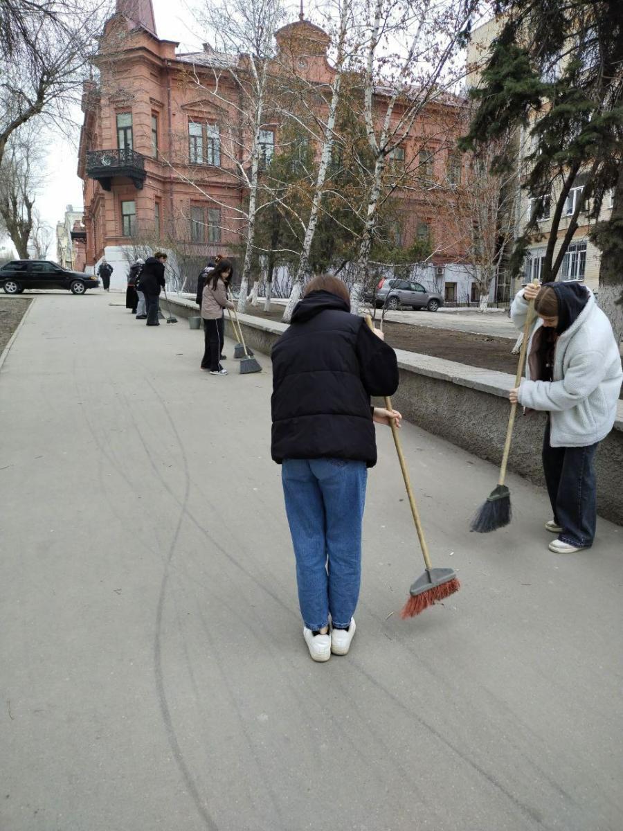 Вавиловцы присоединились к областному субботнику Фото 8