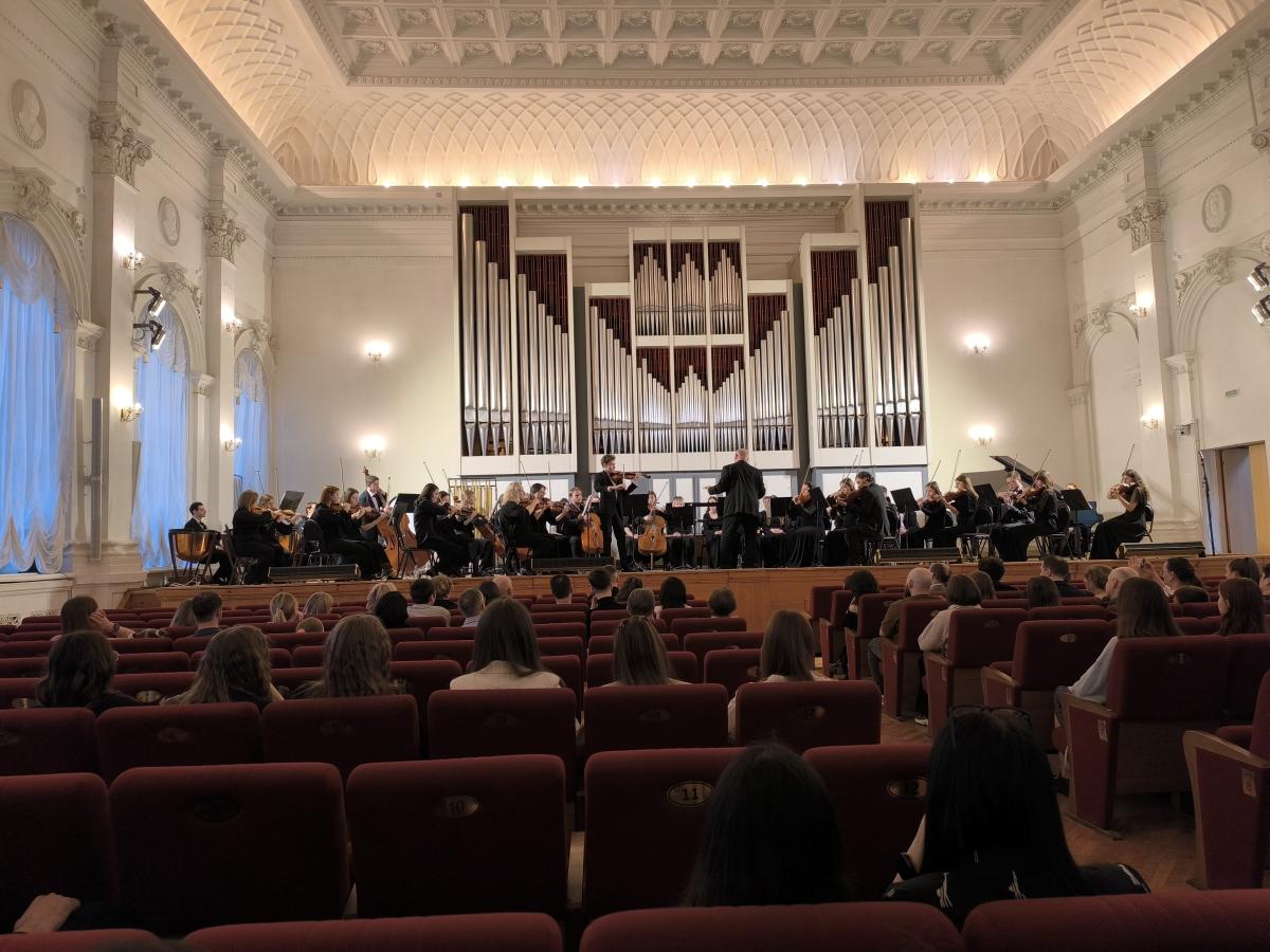 Обучающиеся посетили концерт симфонического оркестра в Саратовской консерватории Фото 2