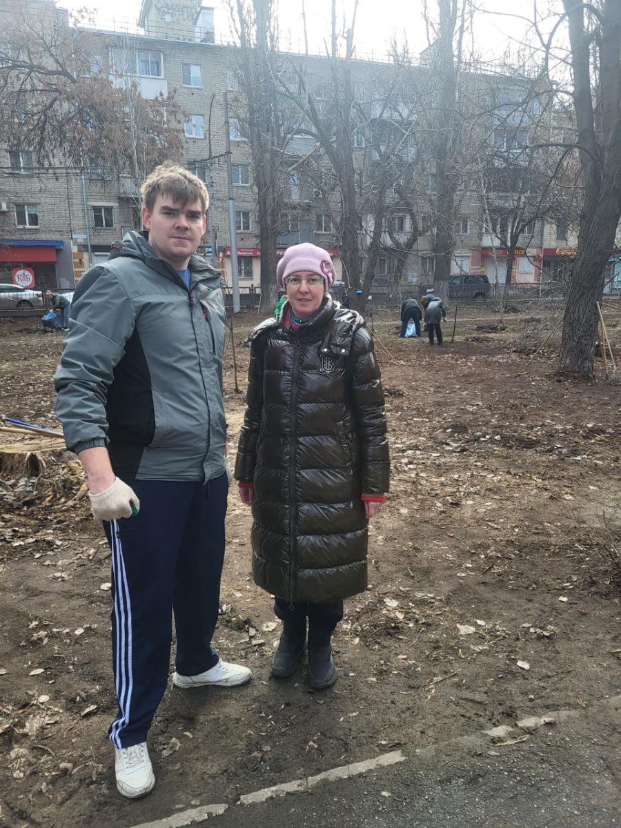 Участие в субботнике преподавателей кафедры Фото 1