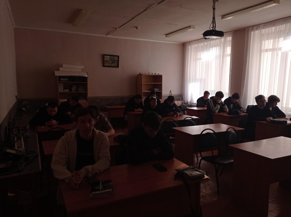Классный час на тему "Зачем людям искусство" Фото 1
