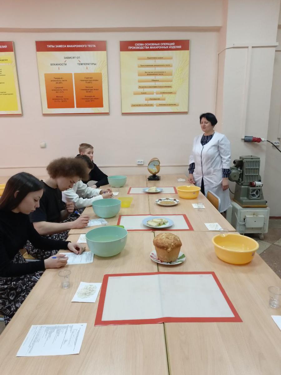 Профориентационное мероприятие в Вавиловском университете: Шаг навстречу будущей профессии Фото 1 Профориентационное мероприятие в Вавиловском университете: Шаг навстречу будущей профессии Фото 1