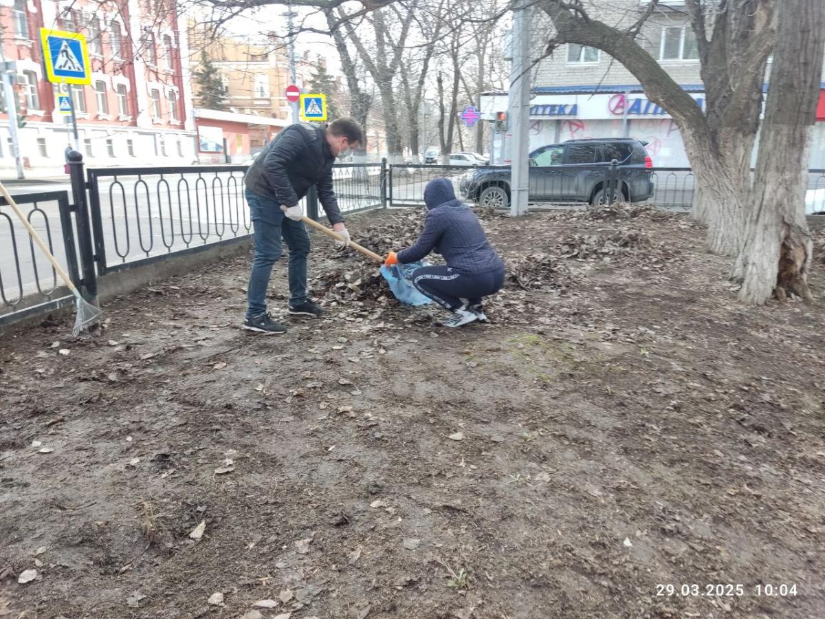 Участие в городском субботнике Фото 4