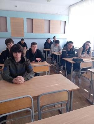 «Разговоры о важном» в группе ЭСА-18201