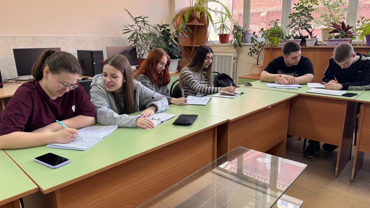 Работа студенческого научного кружка «Цифровая экономика» Фото 2