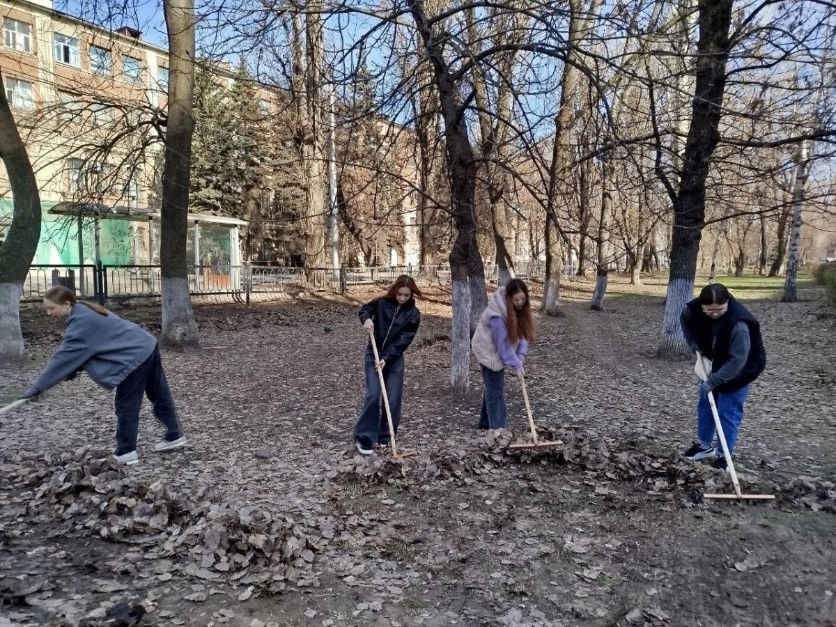 УЧАСТИЕ В ГОРОДСКОМ СУББОТНИКЕ Фото 4