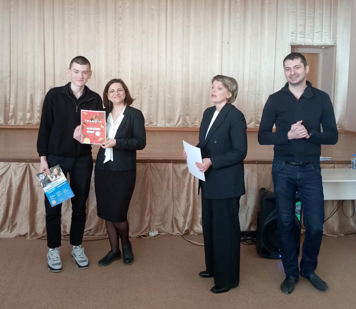 Встреча учащихся школ Новобурасского района с представителями Института биотехнологии Фото 4