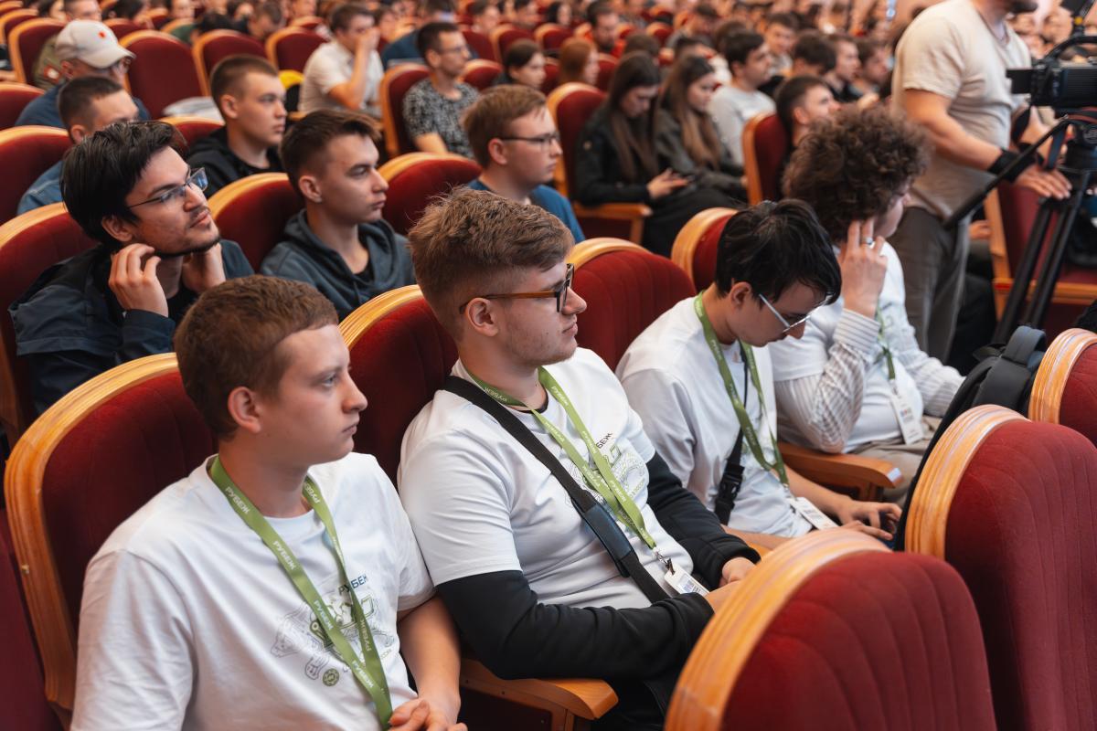 Студенты Вавиловского университета приняли участие  в престижном Всероссийском конкурсе проектировщиков систем противопожарной защиты Фото 1
