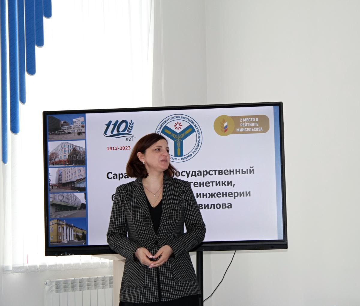 Вавиловский университет в гостях у школы села Питерка: от первоклассников до выпускников — путь к будущей профессии Фото 1