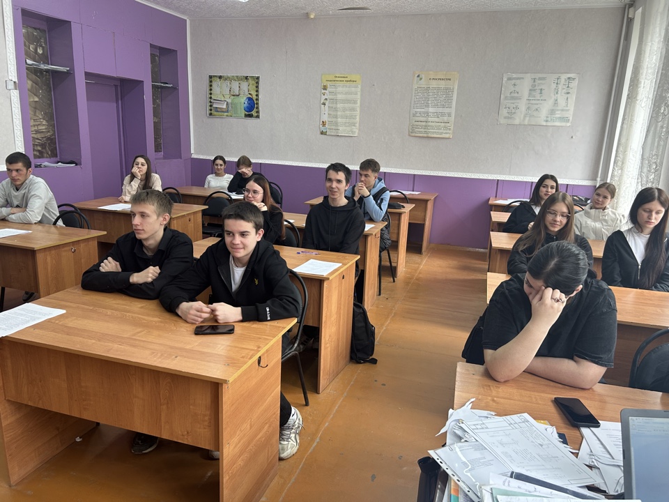 Классный час на тему: «День единения народов России и Беларуси. Союзное государство»