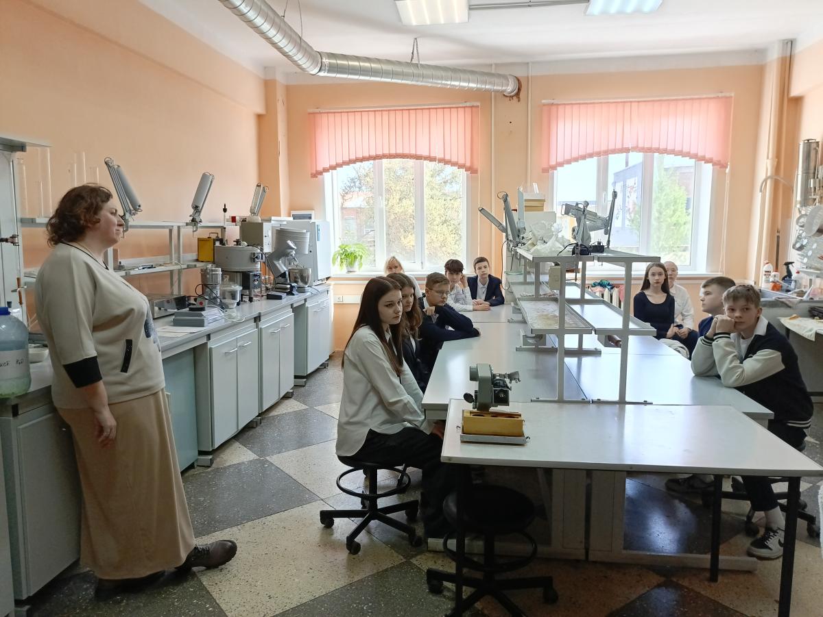Профориентационный четверг: Вдохновляя юных исследователей на пути к технологиям продуктов питания Фото 2
