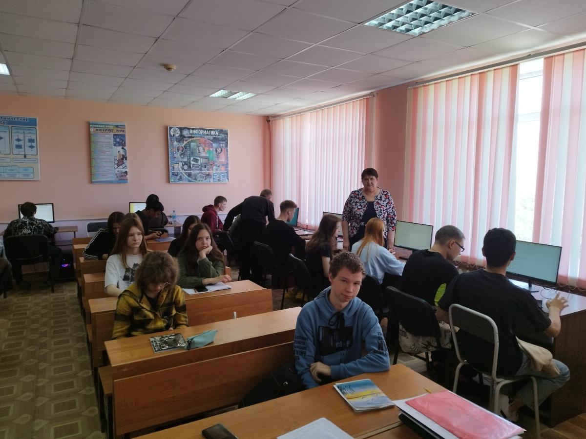В рамках Деловой программы в Краснокутском филиале для обучающихся прошел бинарный урок с работодателем Фото 2