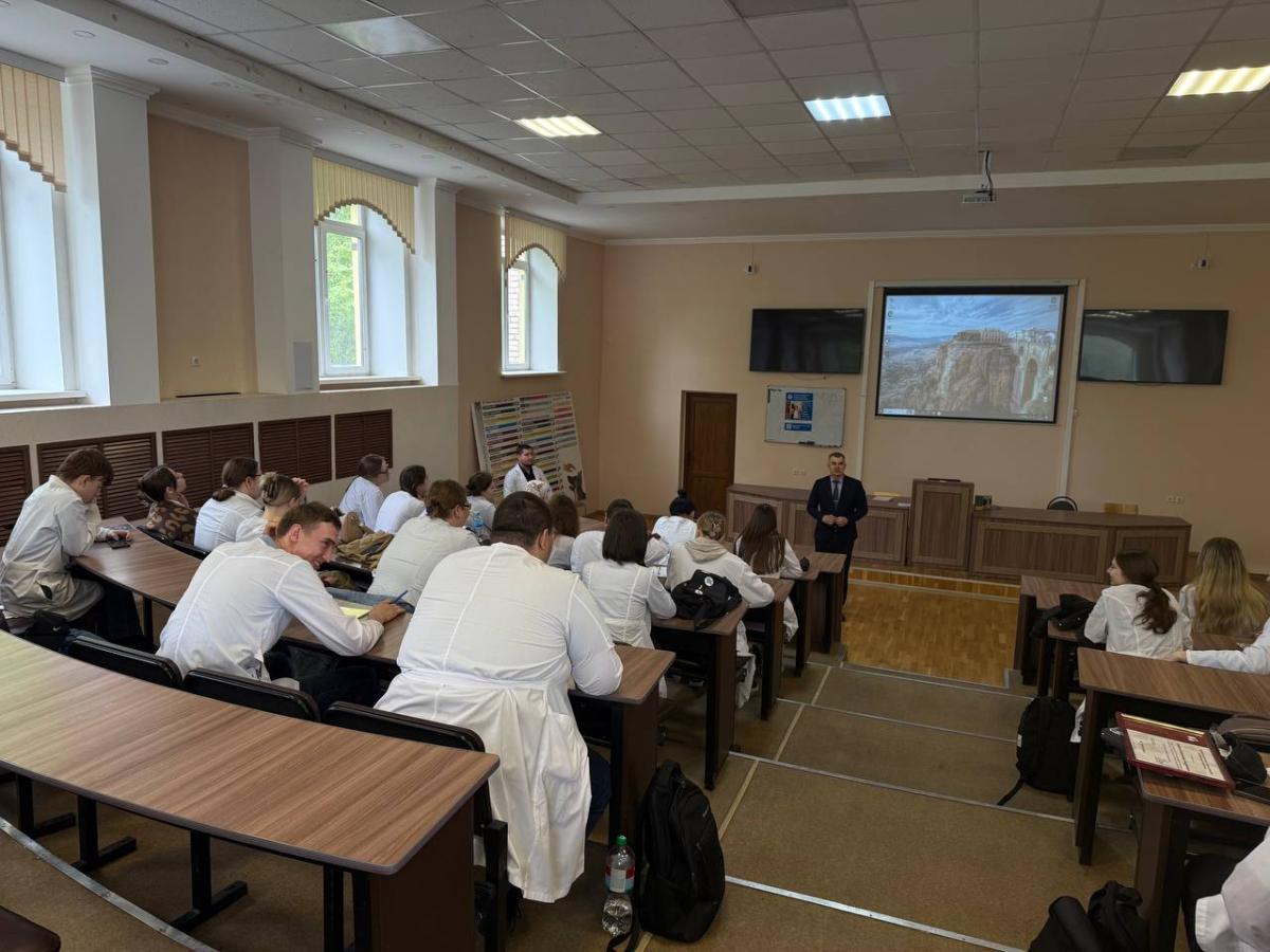 Торжественное награждение студентов 4 курса специальности ветеринария Фото 1