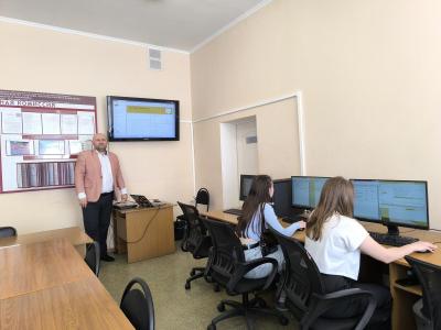 Студенты успешно завершили учебную практику по налоговому учету и сдали итоговый экзамен